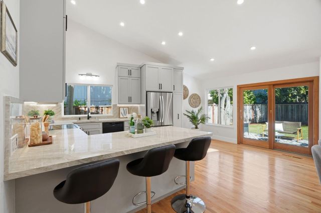 2110 Dolphin Drive, Aptos, CA 95003