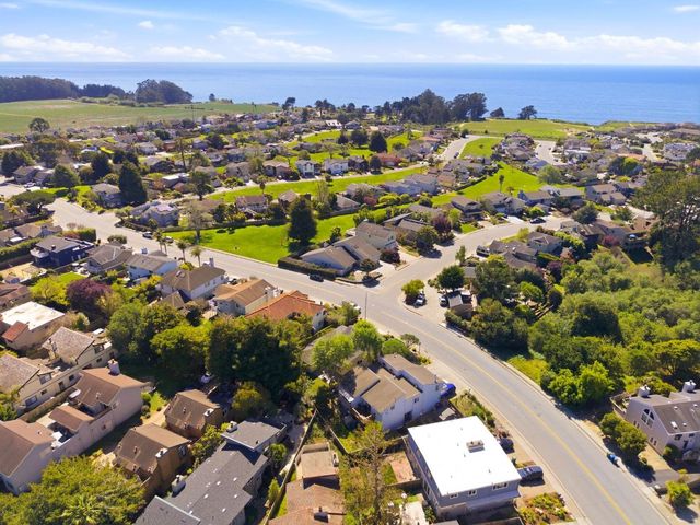 2110 Dolphin Drive, Aptos, CA 95003