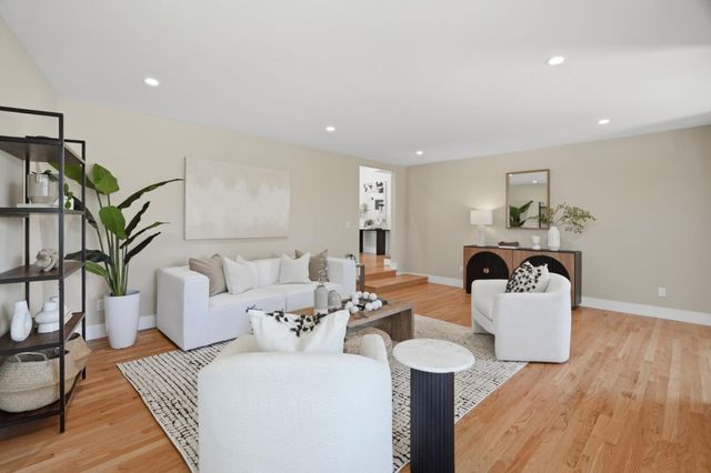 2110 Dolphin Drive, Aptos, CA 95003