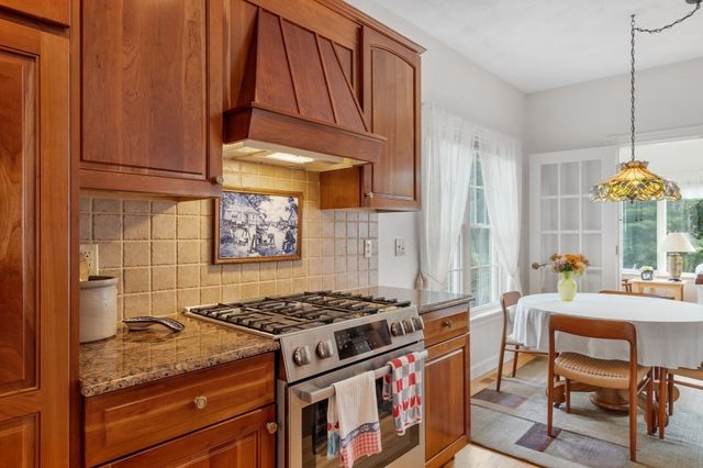 52 High St, Chelmsford, MA 01824