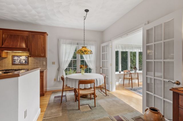 52 High St, Chelmsford, MA 01824