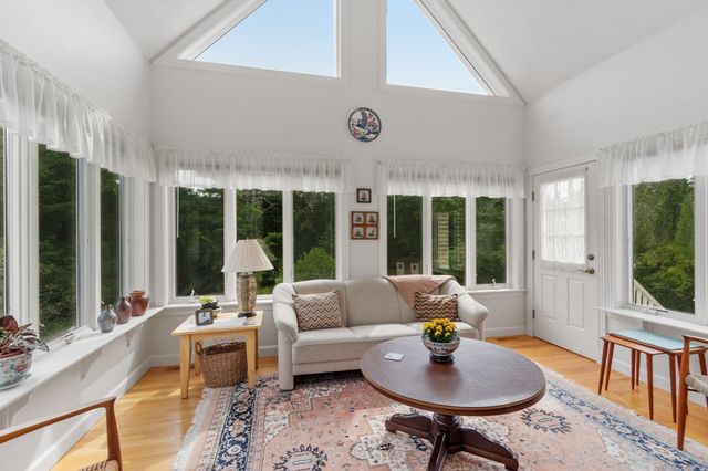 52 High St, Chelmsford, MA 01824