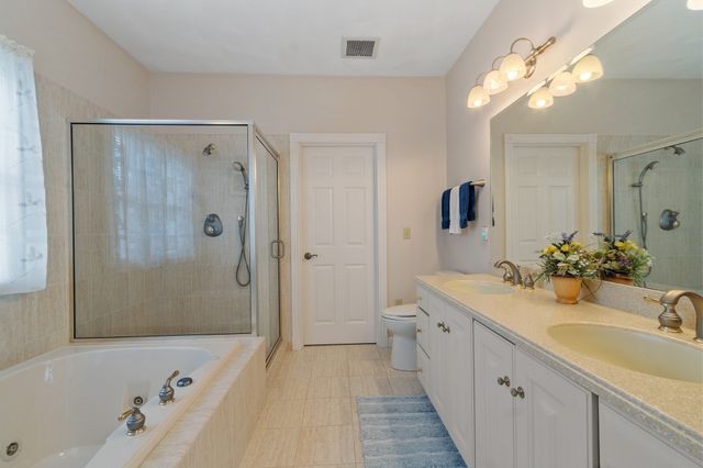 52 High St, Chelmsford, MA 01824