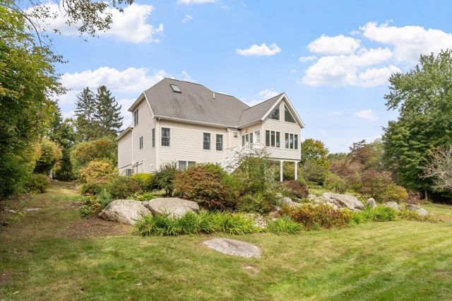 52 High St, Chelmsford, MA 01824