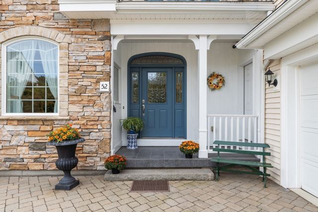 52 High St, Chelmsford, MA 01824