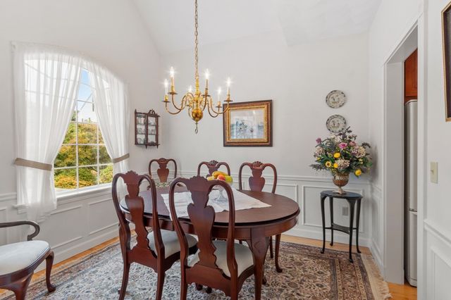 52 High St, Chelmsford, MA 01824