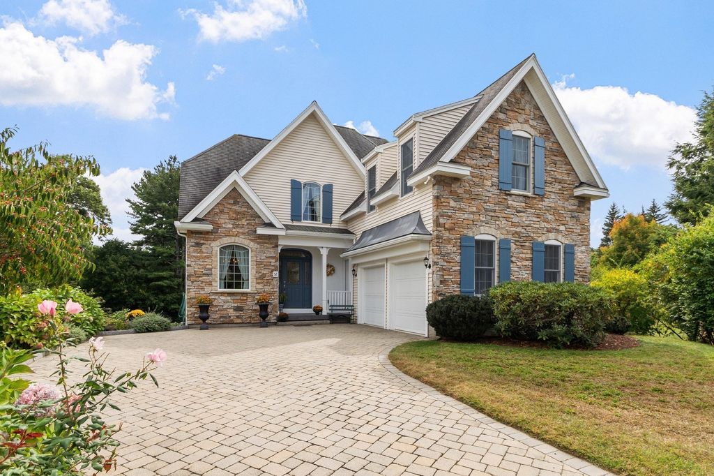 52 High St, Chelmsford, MA 01824