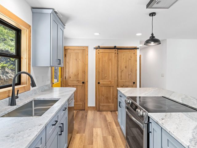 199 Pinyon Trl, Estes Park, CO 80517
