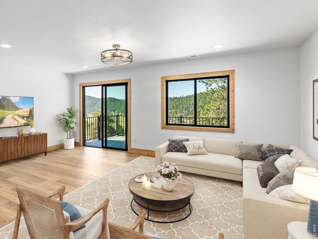 199 Pinyon Trl, Estes Park, CO 80517