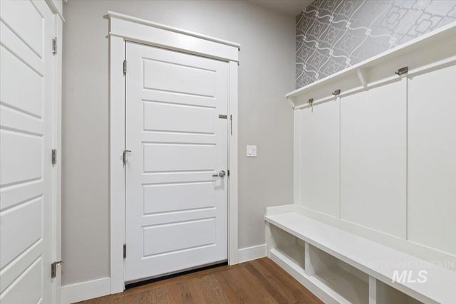 4704 W Barnview Drive, Boise, ID 83714