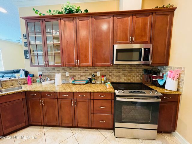 4321 BOAT CLUB Drive, Jacksonville, FL 32277