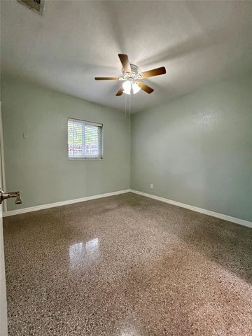 5950 NE 6TH Avenue, Oakland Park, FL 33334