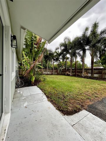 5950 NE 6TH Avenue, Oakland Park, FL 33334