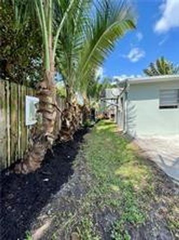 5950 NE 6TH Avenue, Oakland Park, FL 33334