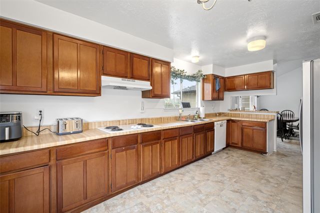 2302 Shady Brook Drive, Houston, TX 77084