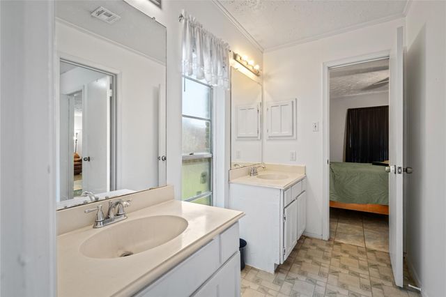 2302 Shady Brook Drive, Houston, TX 77084