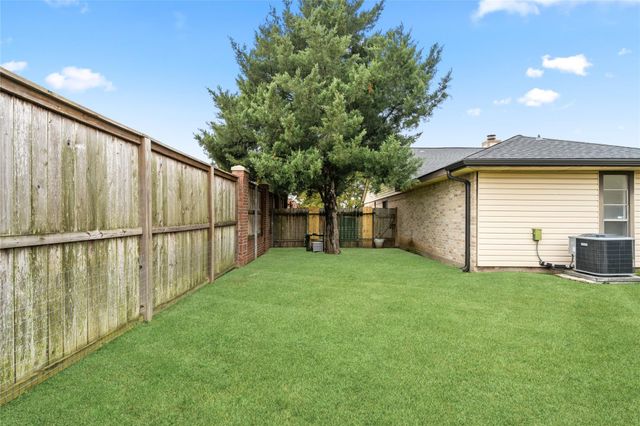 2302 Shady Brook Drive, Houston, TX 77084