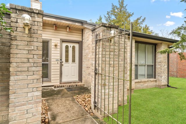 2302 Shady Brook Drive, Houston, TX 77084