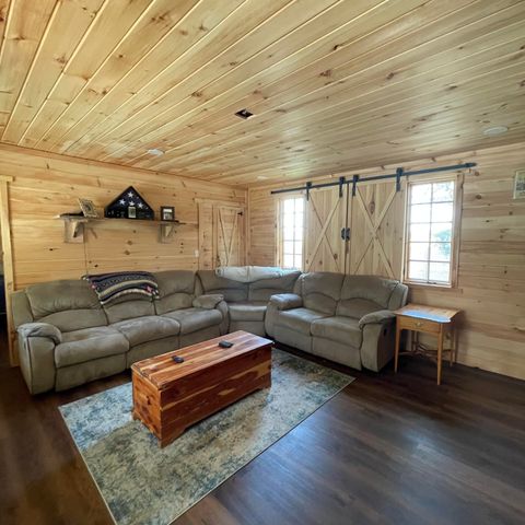 132 Burketts Chapel Road, Decatur, TN 37322