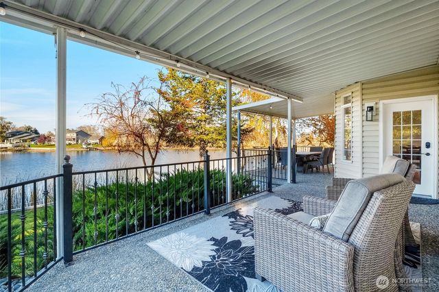 506 S Sandalwood Place, Moses Lake, WA 98837