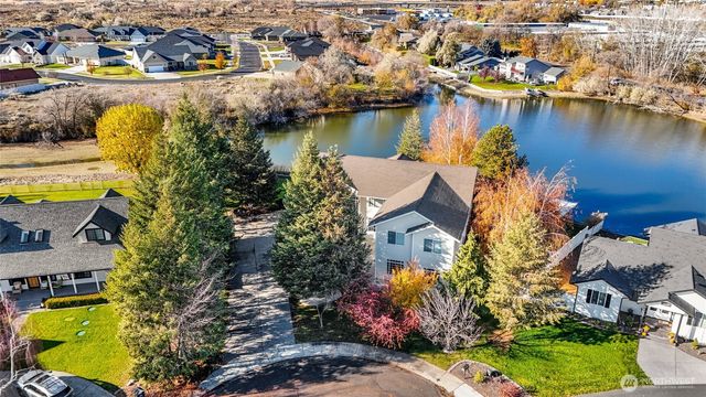 506 S Sandalwood Place, Moses Lake, WA 98837