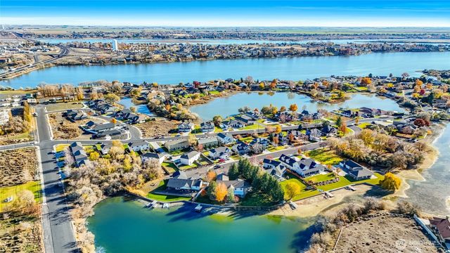 506 S Sandalwood Place, Moses Lake, WA 98837