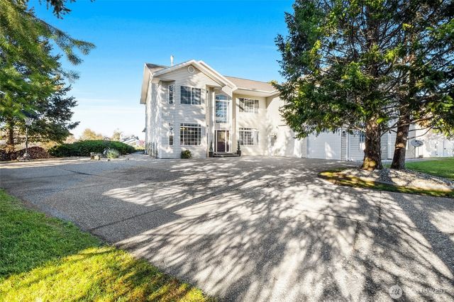 506 S Sandalwood Place, Moses Lake, WA 98837