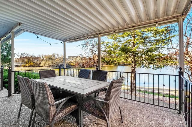 506 S Sandalwood Place, Moses Lake, WA 98837