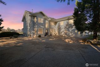 506 S Sandalwood Place, Moses Lake, WA 98837