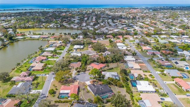 2262 LAKEWOOD LANE, Nokomis, FL 34275