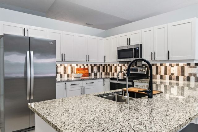 2262 LAKEWOOD LANE, Nokomis, FL 34275