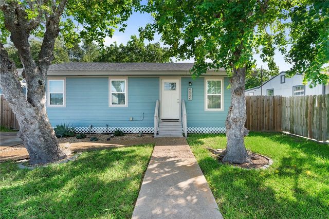 6526 Birmingham St, Corpus Christi, TX 78414