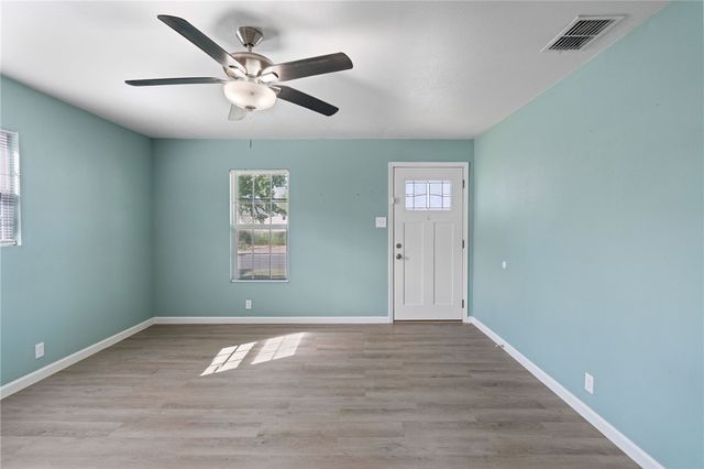 6526 Birmingham St, Corpus Christi, TX 78414