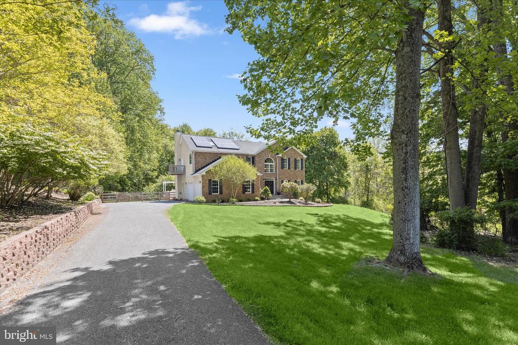 Image 2 of property listing at 515 GARRISON FOREST RD, Owings Mills, MD 21117