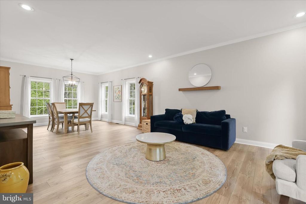 Image 7 of property listing at 515 GARRISON FOREST RD, Owings Mills, MD 21117