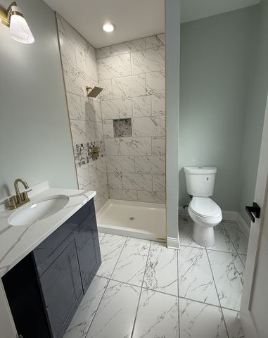 443 W 61st Place, Chicago, IL 60621
