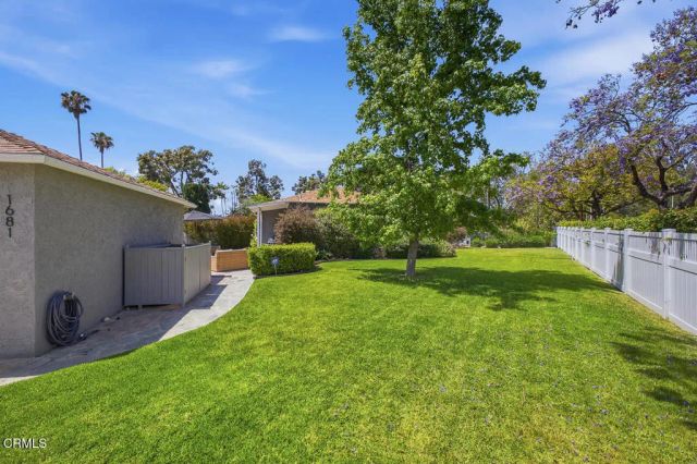 1681 Forest Avenue, Pasadena, CA 91103