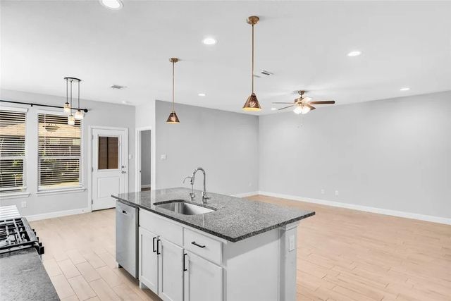 11057 Temple Gardens Trail, Fort Worth, TX 76052