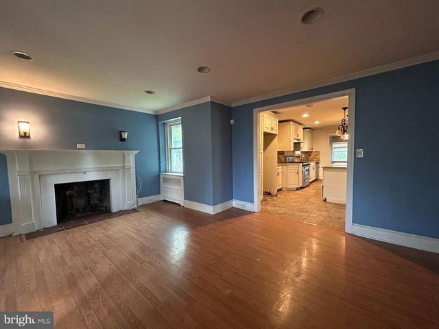 2003 OAKMONT AVE, Havertown, PA 19083