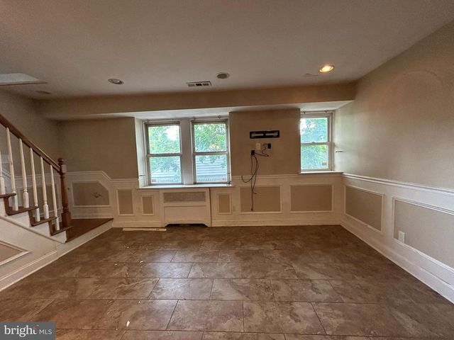 2003 OAKMONT AVE, Havertown, PA 19083