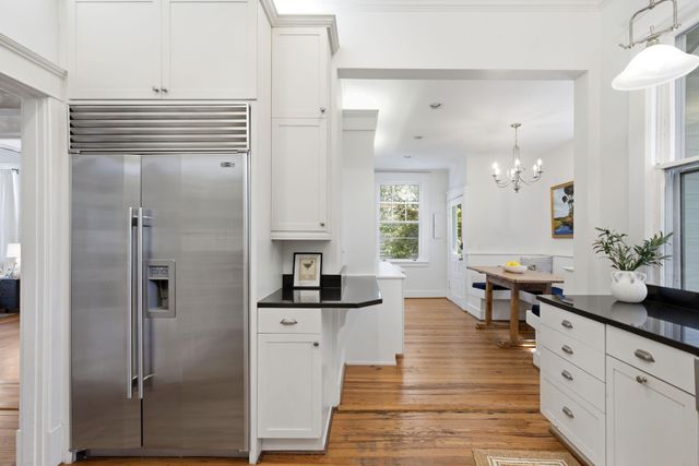 9 Colonial Street, Charleston, SC 29401