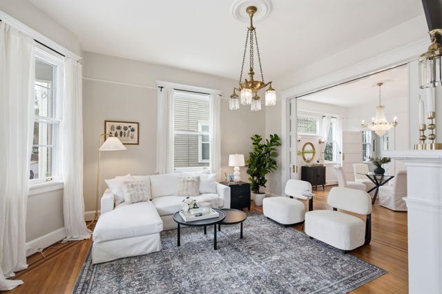9 Colonial Street, Charleston, SC 29401