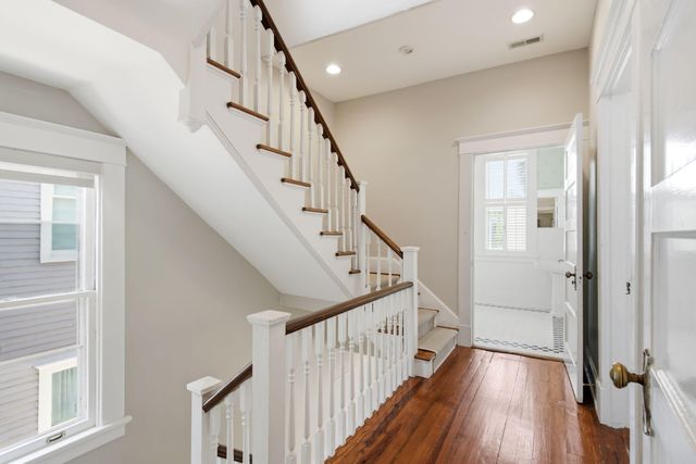 9 Colonial Street, Charleston, SC 29401