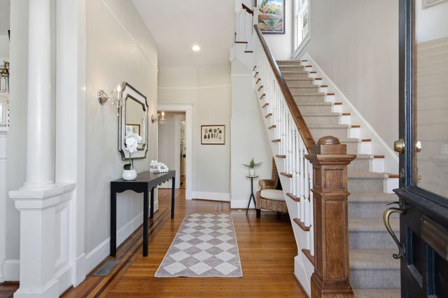 9 Colonial Street, Charleston, SC 29401