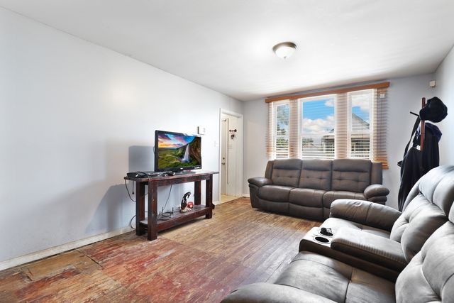 227 154th Place, Calumet City, IL 60409