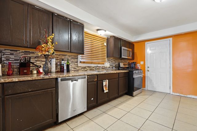 227 154th Place, Calumet City, IL 60409