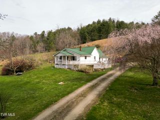 1563 Stage Road, Mountain City, TN 37683