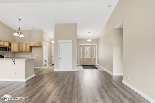 2360 N Beanie Street, Wasilla, AK 99654