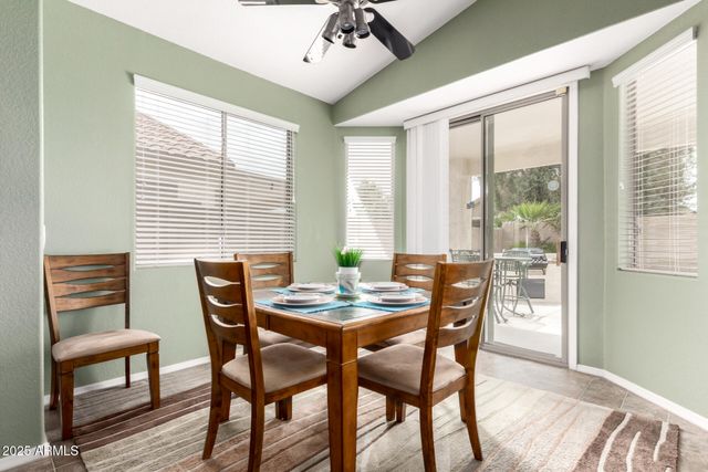 18131 W Addie Lane, Surprise, AZ 85374