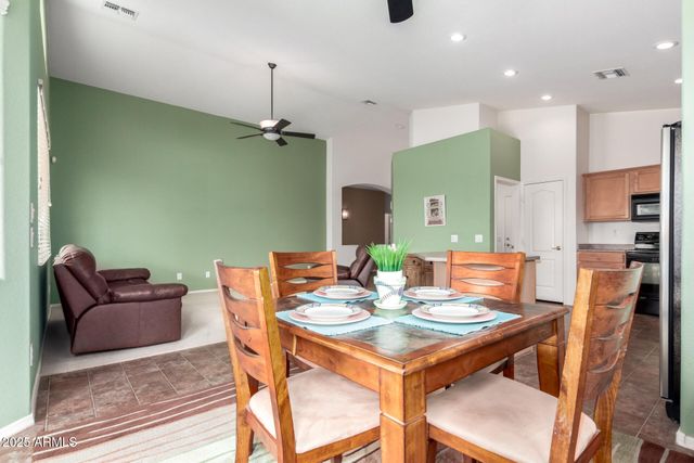 18131 W Addie Lane, Surprise, AZ 85374